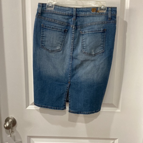 KUT from the Kloth Jean skirt - Picture 3 of 9